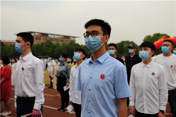 德外學(xué)子成人禮：今天起，我把責(zé)任扛在肩上